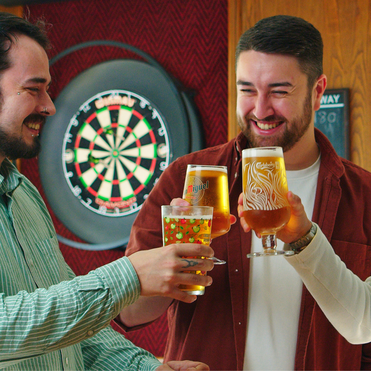 Raise a glass This Father's Day at The Bridge Inn in Norden, Rochdale!